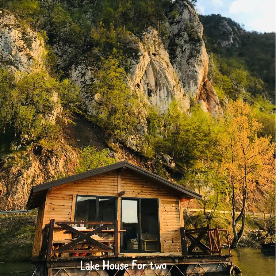 Lake House Perucac Rastiste Exterior photo